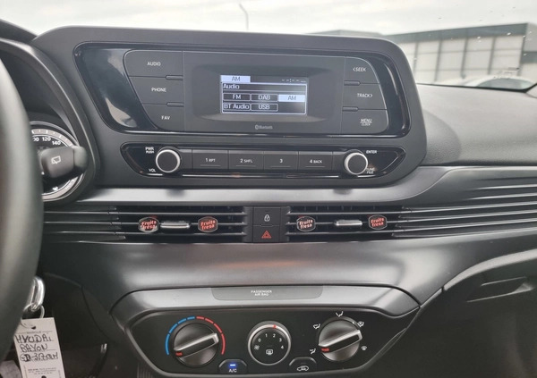 Hyundai Bayon cena 39700 przebieg: 3424, rok produkcji 2021 z Strzelin małe 277